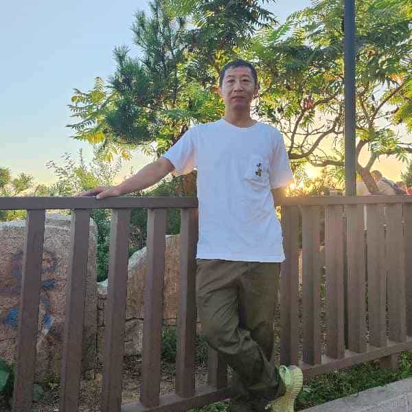 47岁岁辽宁单身帅哥 - 漯河吉缘网