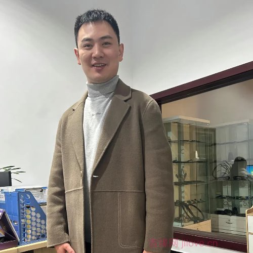 32岁岁四川单身帅哥 - 漯河吉缘网